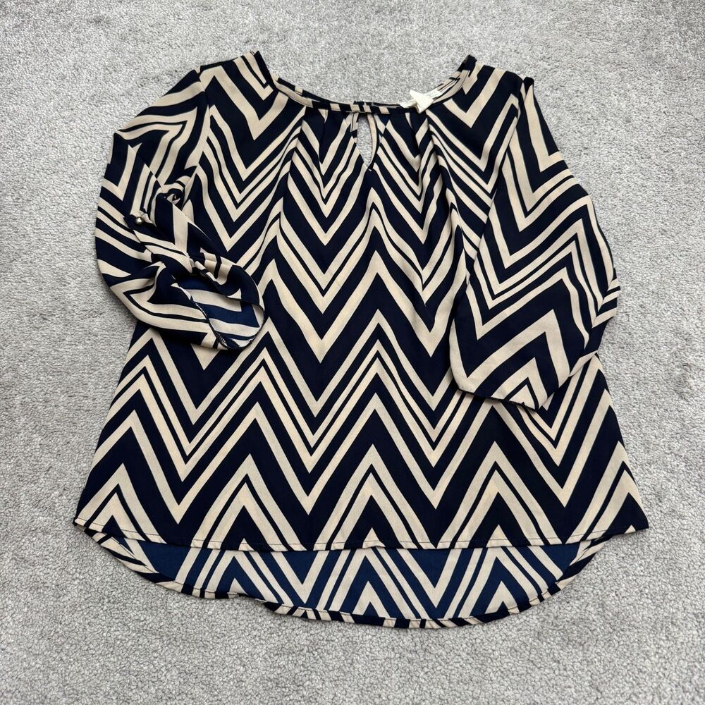 A'gaci Roll Tab Sleeve Chevron Blouse Womens Medium Navy Blue Tan Keyhole Top